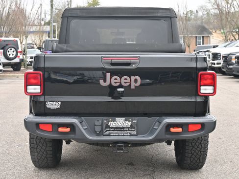 Used 2022 Jeep Gladiator Mojave image 12