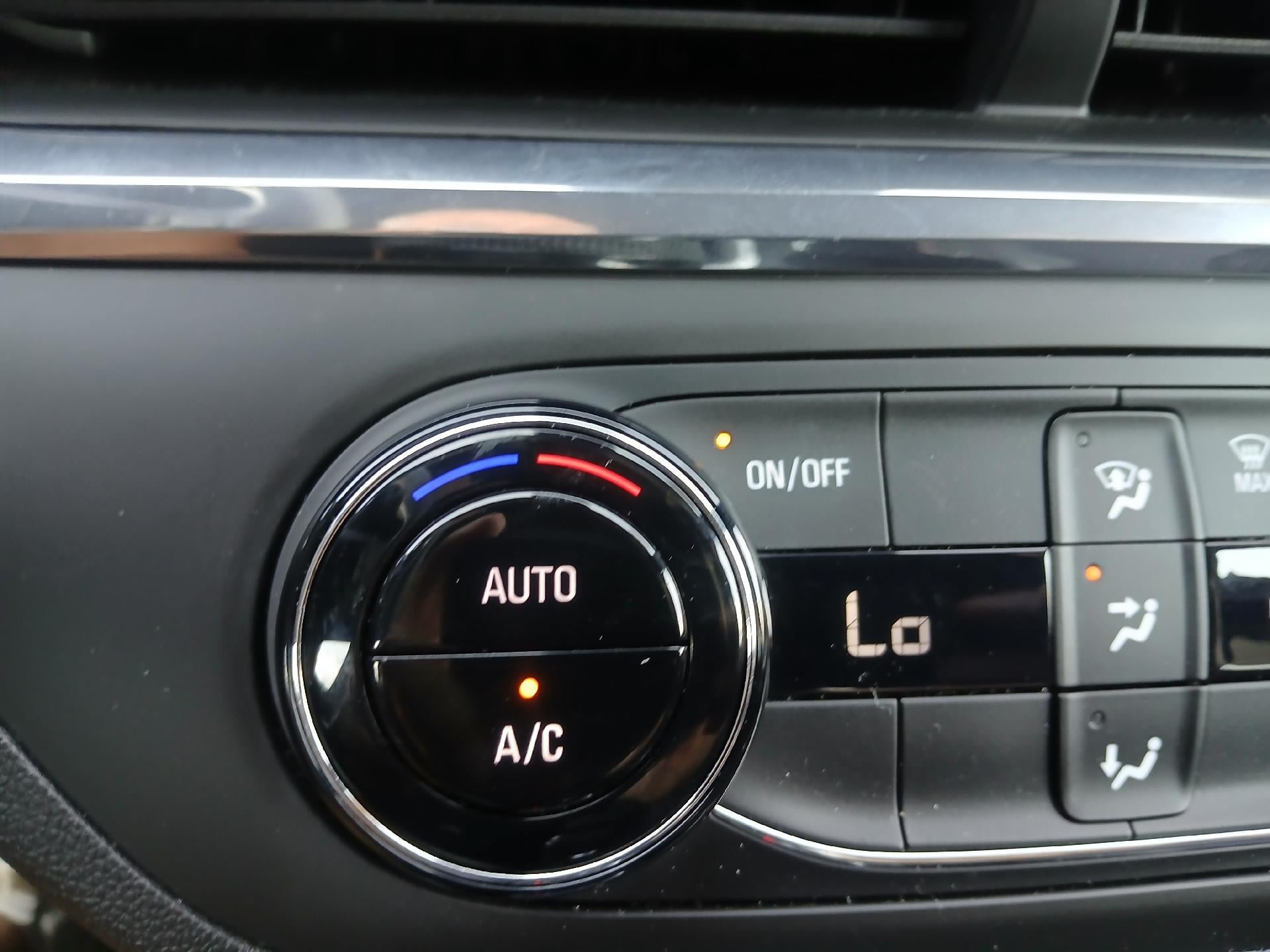 Used 2026 Buick Envista Preferred FWD image 26