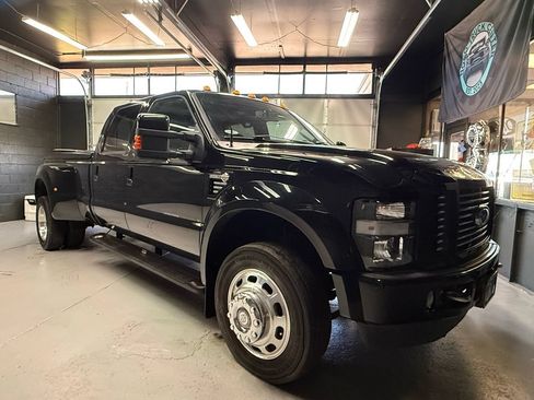 Used 2010 Ford F450 Harley-Davidson AWD/4WD image 9