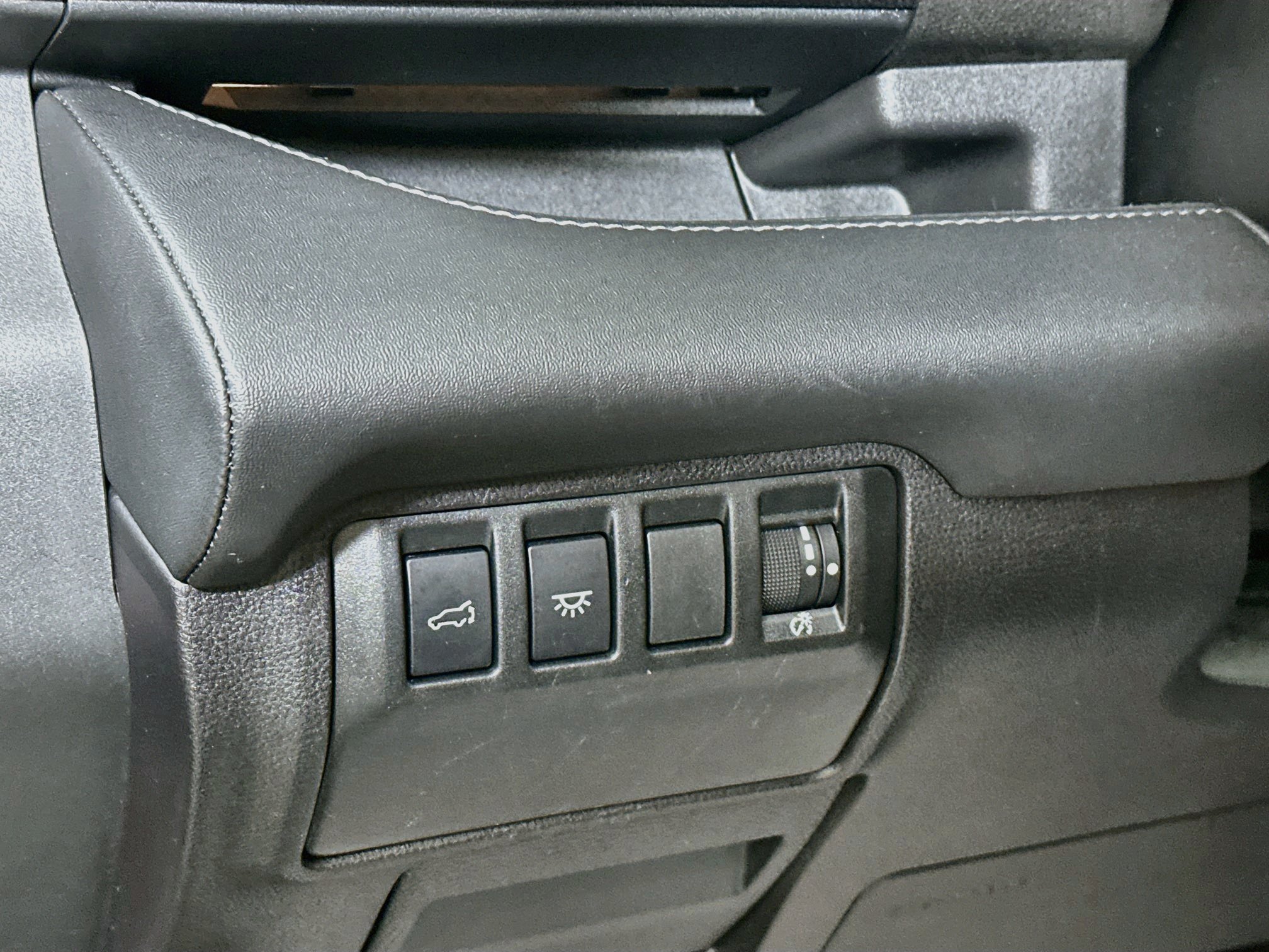 Used 2024 Subaru Ascent Touring AWD/4WD image 10