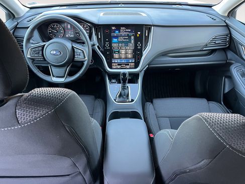 Used 2024 Subaru Outback Premium image 10