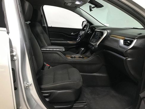 Used 2019 GMC Acadia SLE w/ LPO, Floor Liner Package FWD image 13