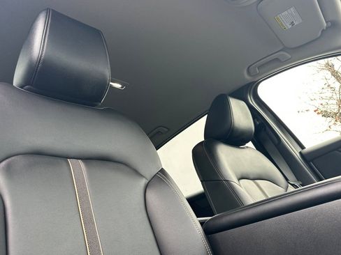 Used 2024 MAZDA CX-90 3.3 Turbo w/ Select Package image 15