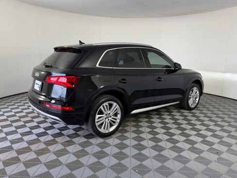 Used 2018 Audi Q5 2.0T Premium Plus w/ Premium Plus Package image 9