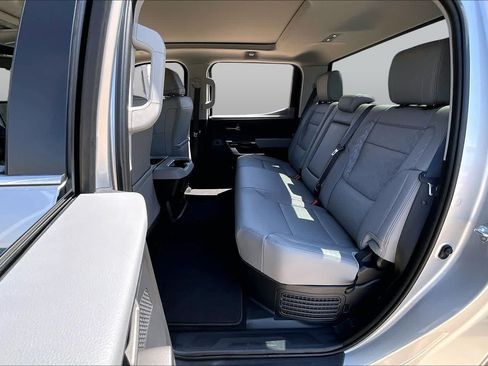 Used 2024 Toyota Tundra Limited AWD/4WD image 20