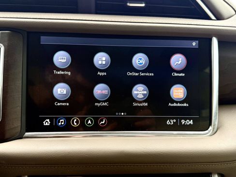 Used 2021 GMC Yukon Denali w/ LPO, Illumination Package AWD/4WD image 35