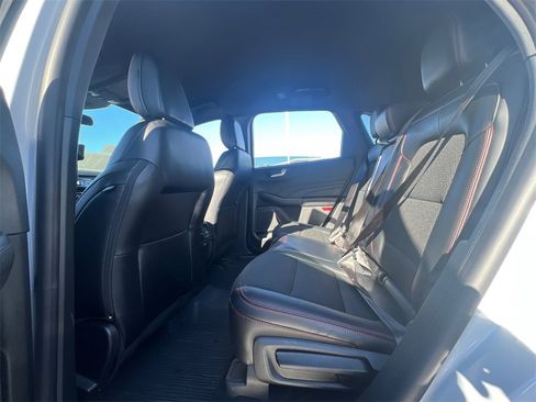 Used 2025 Ford Escape ST-Line Elite image 31