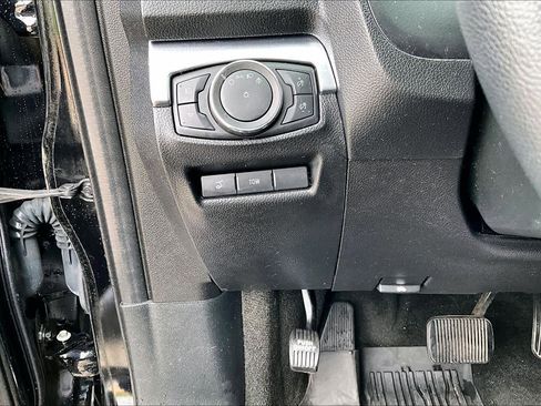 Used 2018 Ford Explorer Sport w/ Equipment Group 401A AWD/4WD image 34