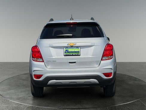 Used 2022 Chevrolet Trax LT w/ LT Convenience Package AWD/4WD image 8