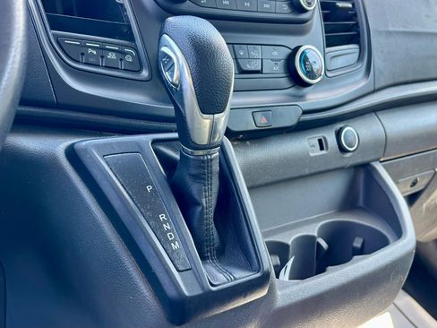 Used 2020 Ford Transit 250 Medium Roof w/ Load Area Protection Package image 19