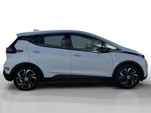 Used 2023 Chevrolet Bolt LT w/ Infotainment Package image 6
