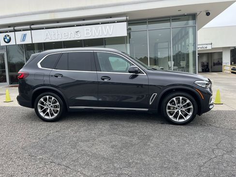 Certified 2023 BMW X5 xDrive40i w/ Premium Package image 9
