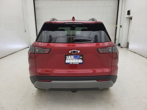 New 2026 Chevrolet Equinox LT w/ Midnight Edition FWD image 12