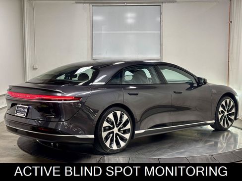 Used 2024 Lucid Air Touring AWD/4WD image 9