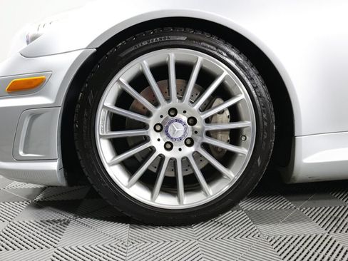 Used 2010 Mercedes-Benz SLK 350 image 11