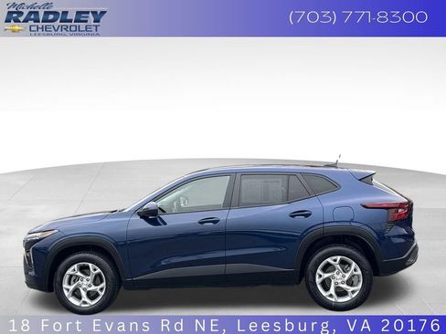 Certified 2024 Chevrolet Trax LS w/ LS Convenience Package image 2