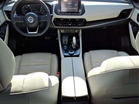 Used 2021 Nissan Rogue SL image 10