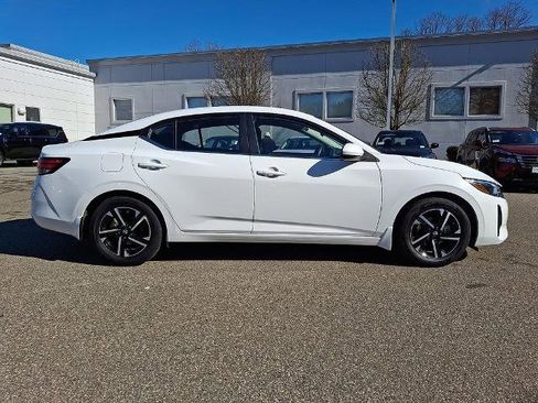 Certified 2024 Nissan Sentra SV image 9