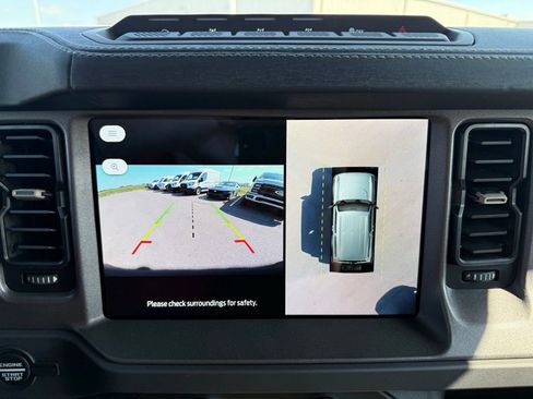 New 2025 Ford Bronco Badlands image 25