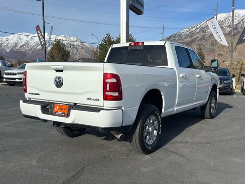 Used 2024 RAM 2500 Laramie AWD/4WD image 11
