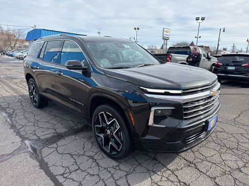 New 2026 Chevrolet Traverse High Country image 4