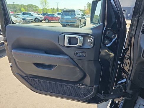 Used 2021 Jeep Wrangler Unlimited Rubicon image 27