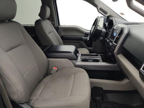 Used 2016 Ford F150 XLT w/ Equipment Group 302A Luxury AWD/4WD image 21