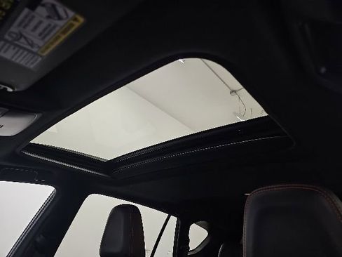 Used 2017 Toyota RAV4 SE AWD/4WD image 27