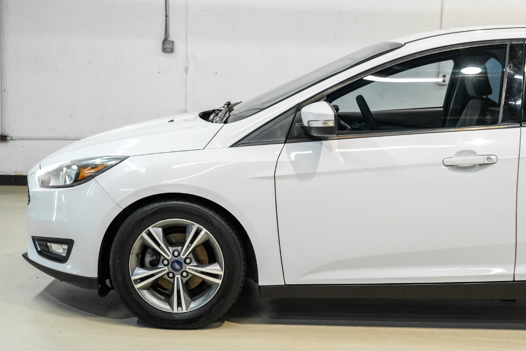 Used 2017 Ford Focus SE FWD image 12