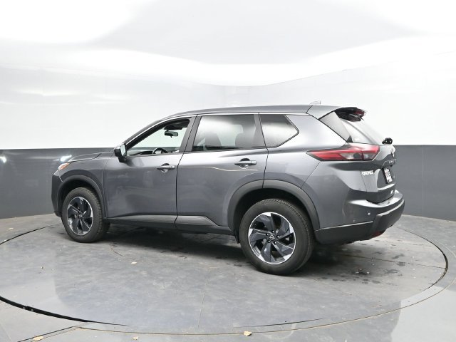 Used 2025 Nissan Rogue SV AWD/4WD image 8