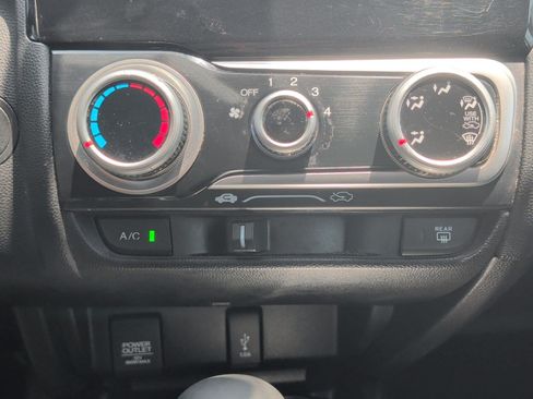 Used 2020 Honda Fit LX image 20