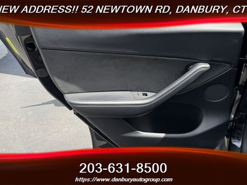 Used 2022 Tesla Model Y Long Range AWD/4WD image 27