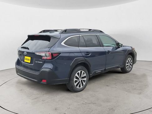 Used 2025 Subaru Outback Premium AWD/4WD image 5