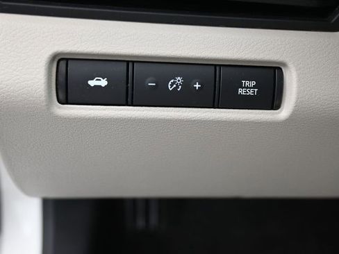 Used 2025 Nissan Altima 2.5 SV image 21