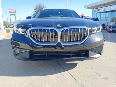 New 2026 BMW 530i RWD image 2