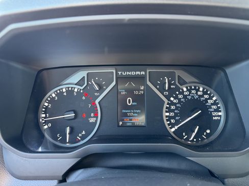 Used 2022 Toyota Tundra SR5 w/ Convenience Package image 17