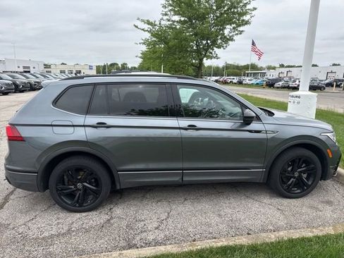 Used 2023 Volkswagen Tiguan SE R-Line AWD/4WD image 8