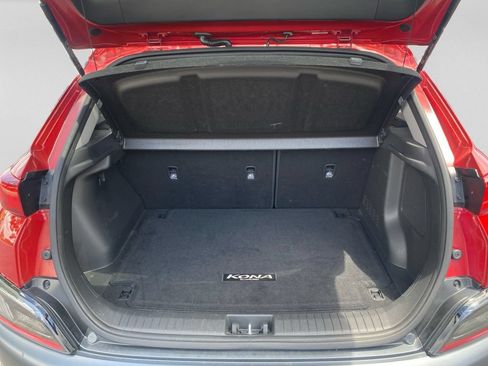 Used 2022 Hyundai Kona Limited FWD image 25