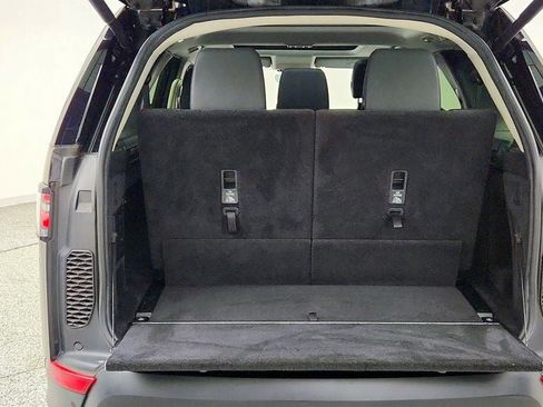Used 2018 Land Rover Discovery HSE AWD/4WD image 23
