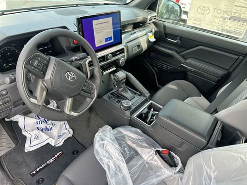 New 2025 Toyota Tacoma TRD Off-Road image 20