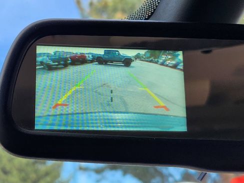 Used 2020 Dodge Journey SE w/ SE Popular Equipment Group FWD image 24