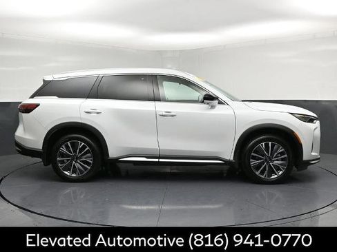 Certified 2026 INFINITI QX60 Luxe w/ Family Package AWD/4WD image 30