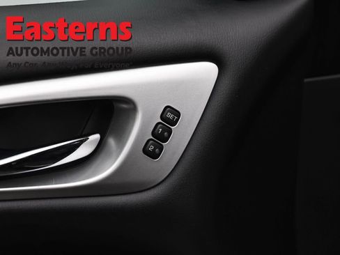 Used 2020 Nissan Pathfinder Platinum w/ Cargo Package AWD/4WD image 24