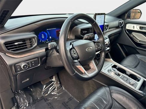 Used 2023 Ford Explorer Platinum w/ Technology Package image 20