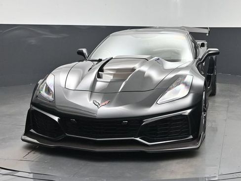 Used 2019 Chevrolet Corvette ZR1 RWD image 6