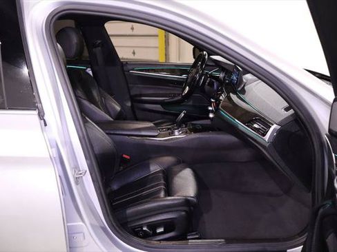 Used 2017 BMW 530i RWD image 33