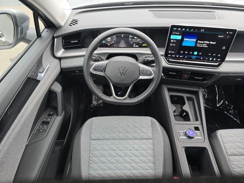 New 2025 Volkswagen Tiguan S image 17