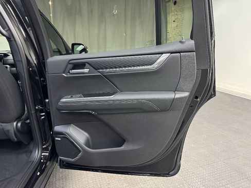 New 2026 GMC Acadia Elevation w/ LPO, Floor Liner Package image 15