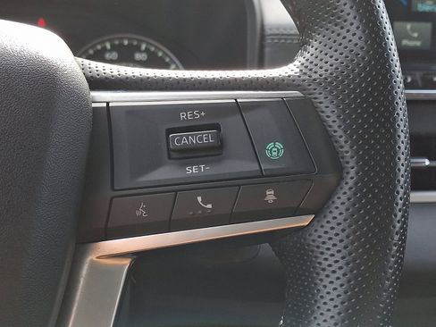 Used 2022 Mitsubishi Outlander SE image 25