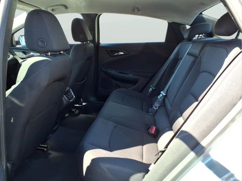 Used 2024 Chevrolet Malibu LT FWD image 9